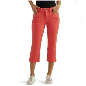 Lee® Women's Poppy Mid Rise 22” Inseam Stretch Denim Capri Size 16 M